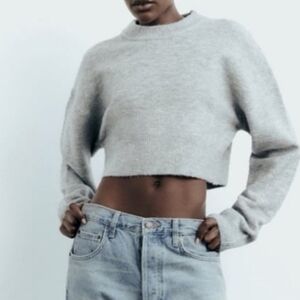 Zara Grey Cropped Crew Neck Sweater